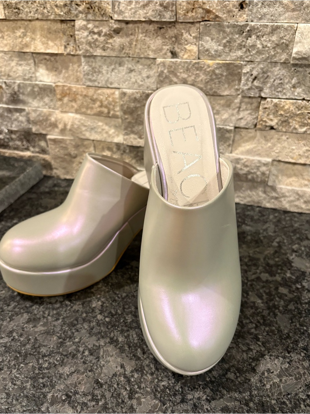 Beach by Matisse Women’s Jayde Platform New Clogs Size 8M